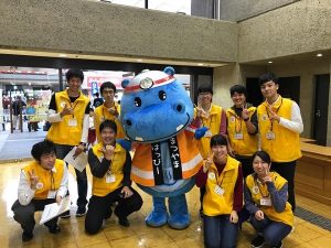 愛媛大学防災リーダークラブと松山市消防局「ハッピーカバー君」